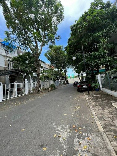 Hình ảnh Cho thuê gấp biệt thự liền kề Mỹ Giang, PMH, Q.7