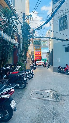 Hình ảnh Bán gấp nhà Cách Mạng Tháng Tám.Quận 3