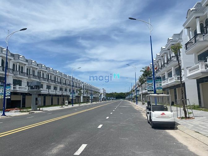 Hình ảnh Nhà phố Thăng Long 2 ngay quốc lộ 13 giá chỉ từ 3,2 tỷ/ căn