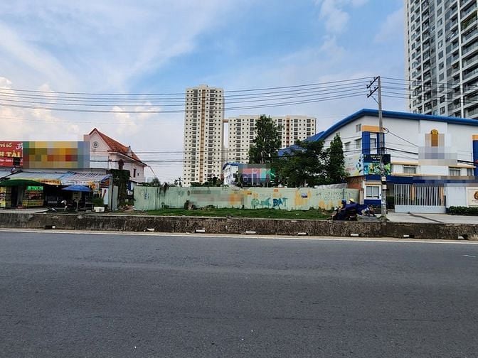 Hình ảnh ĐẤT TRỐNG mặt tiền LƯƠNG ĐỊNH CỦA cạnh trường tiểu học Tuệ Đức 2700m2