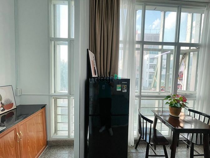 Hình ảnh Studio tách bếp full nôii thất cửa sổ thoáng mát ngay Hoàng Hoa Thám