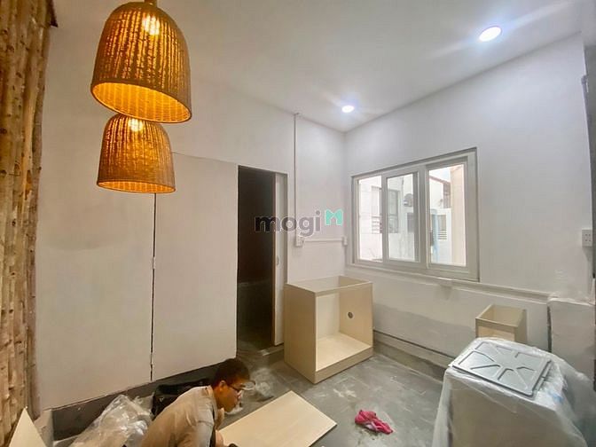Hình ảnh Mb6623 nạp rút nhanh chóng mới xây full nội thất bancon cửa sổ lớn Bến Vân Đồn Q4
