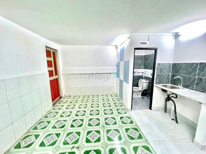 Hình ảnh Phòng trọ giá rẻ đối diện đại học hutech