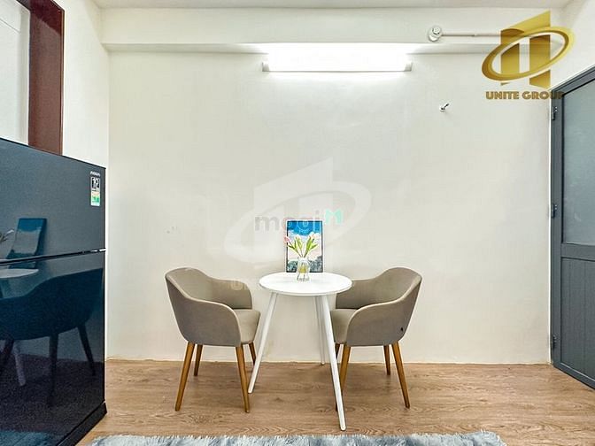 Hình ảnh Studio cửa sổ lớn Hoà Hảo, đh Y Dược, đh Phạm Ngọc Thạch