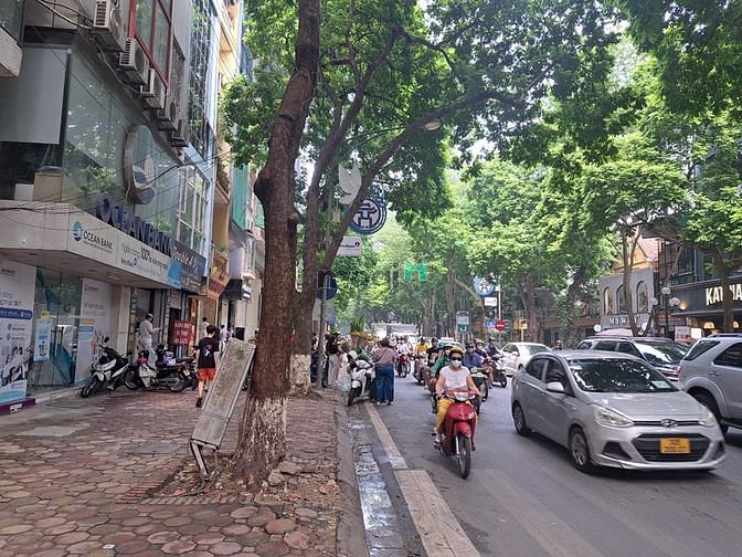 Hình ảnh Cho thuê nhà mặt phố Phan Đình Phùng - Ba Đình