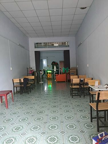 Hình ảnh Nhà MT cấp 4 có lửng 4*20 cho thuê