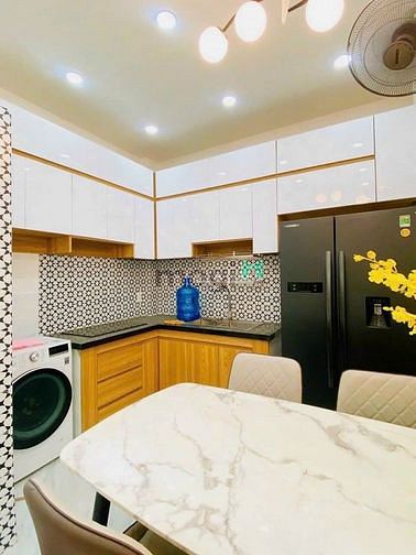 Hình ảnh Nhà mới đẹp, 46m2, ShR, 2PN, P16, Q4