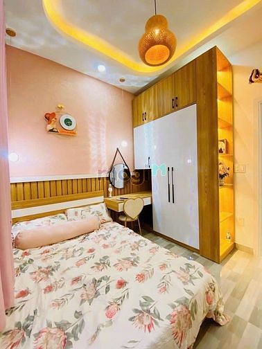 Hình ảnh Nhà mới đẹp, 46m2, ShR, 2PN, P16, Q4
