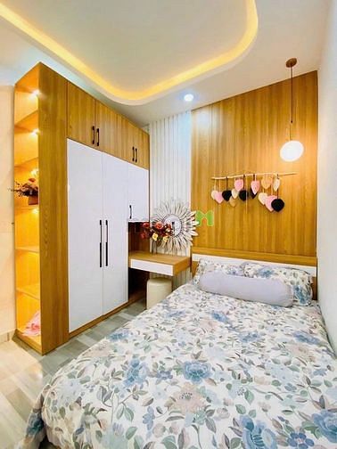 Hình ảnh Nhà mới đẹp, 46m2, ShR, 2PN, P16, Q4