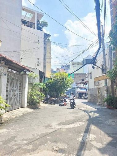 Hình ảnh Cho thuê nhà full nội thất 4PN 3WC Trần Văn Quang P10 Tân Bình