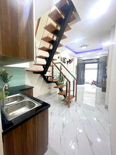 Hình ảnh Nhà Mới 2 Tầng- Sát Mặt Tiền Phạm Văn Chiêu P14 Gò Vấp