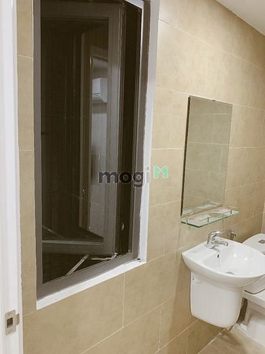 Hình ảnh Studio full nội thất cửa sổ , ánh sáng khắp phòng , an ninh camera