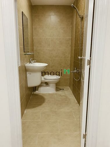 Hình ảnh Studio full nội thất cửa sổ , ánh sáng khắp phòng , an ninh camera