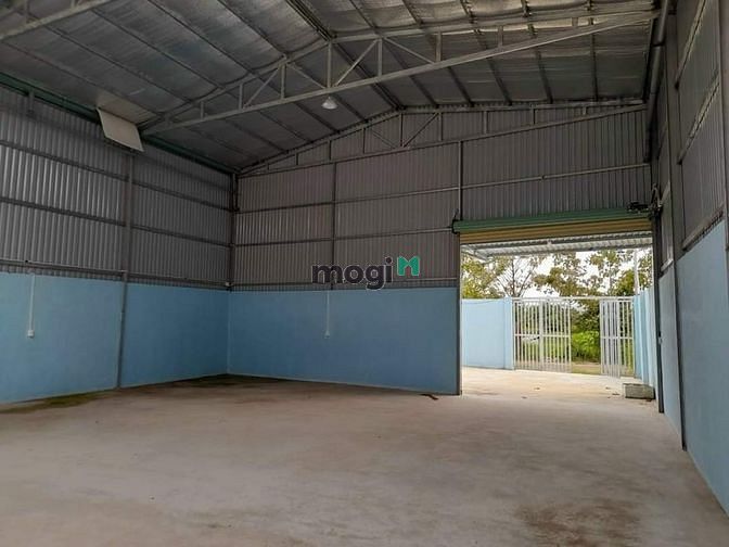 Hình ảnh Bán Đất có thêm xưởng để cho thuê 15tr/tháng  12x24 mặt tiền sông sg