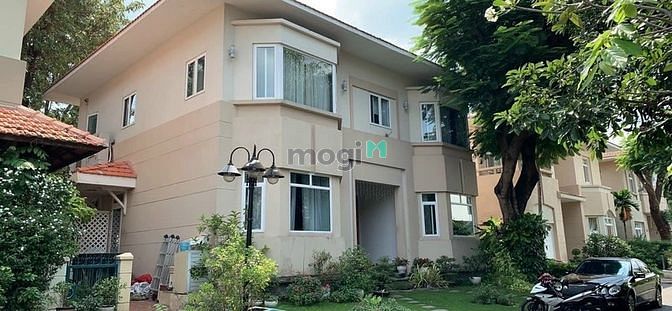Hình ảnh Cho thuê biệt thự Phú Gia, giá 3000$/tháng