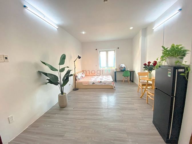 Hình ảnh Trống 1 Căn Hộ Cao Cấp - Cửa Sổ Lớn - Full Nội Thất - Ngay Sân Bay