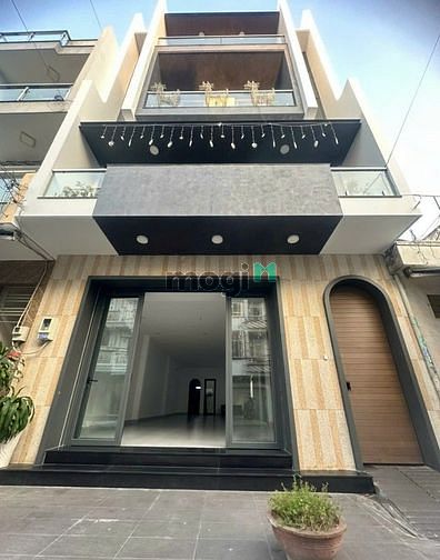 Hình ảnh Nhà 3 tấm MT 7*20 ,có thang máy khu tên lửa