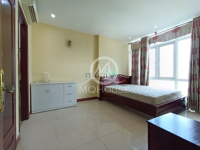 Hình ảnh Phòng full nội thất có thang máy cửa sổ lớn Tân Bình