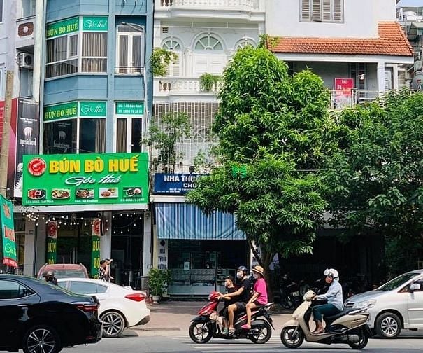Hình ảnh MP Giảng Võ, vỉa hè rộng, đối diện chung cư