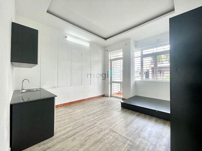 Hình ảnh Mb6623 nạp rút nhanh chóng ban công mới xây gần CV phần mềm Quang Trung