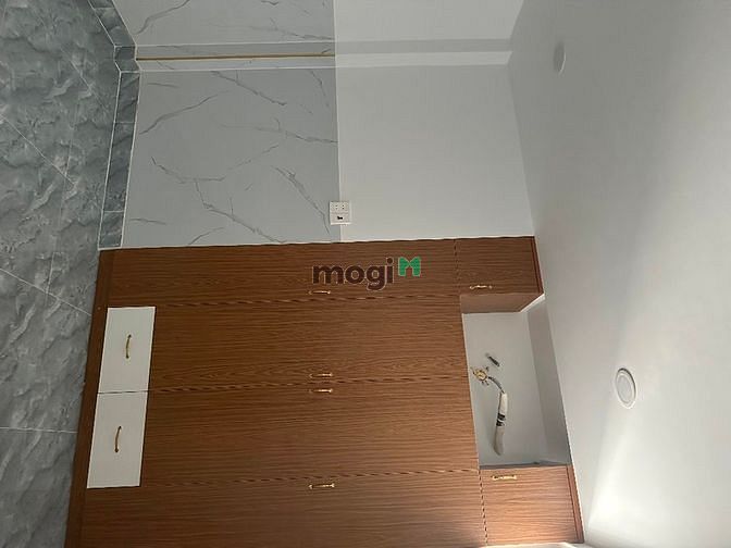 Hình ảnh Bán gấp nhà Hẻm xe hơi quay đầu.