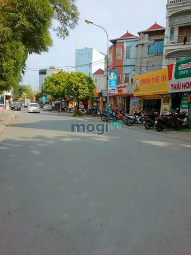 Hình ảnh PHÂN LÔ - KINH DOANH - NHÀ ĐẸP - GARA Ô TÔ giá 6.9 tỷ có100m2 đất.