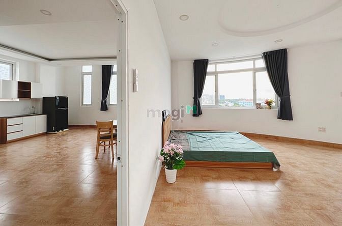 Hình ảnh Căn Hộ Penthouse Cao Cấp Ban Công Lớn Full Nội Thất