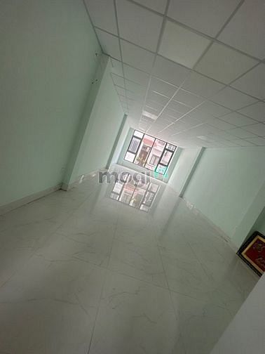 Hình ảnh Cho thuê nhà mặt tiền Đề Thám, phường Cô Giang,Quận 1