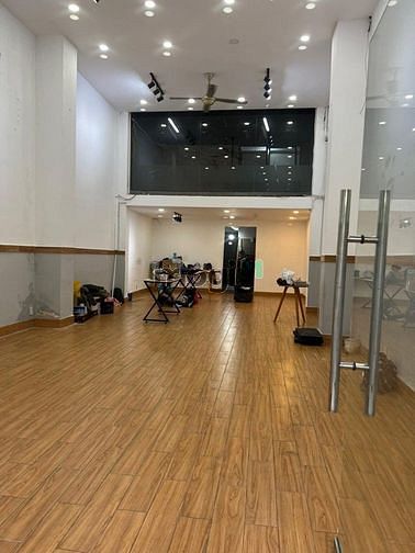 Hình ảnh Cho thuê nhà mặt tiền Đề Thám, phường Cô Giang,Quận 1