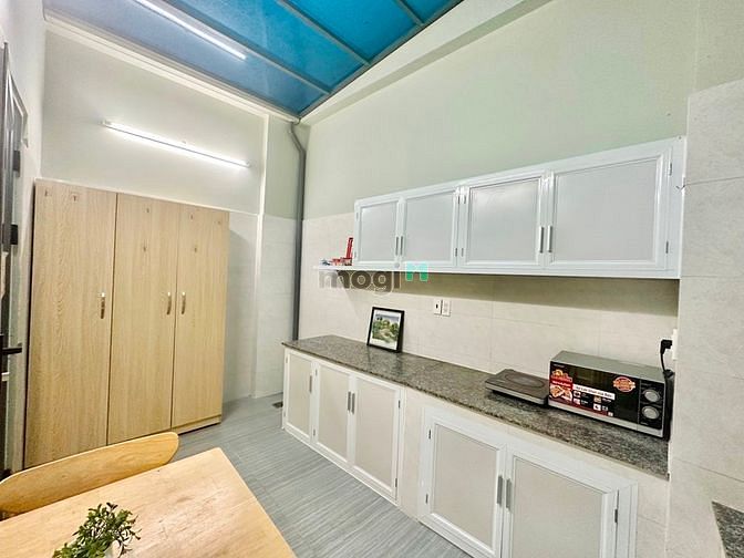 Hình ảnh Studio tách bếp full nội thất _ gần dh kinh tế , đh Y Quận 10