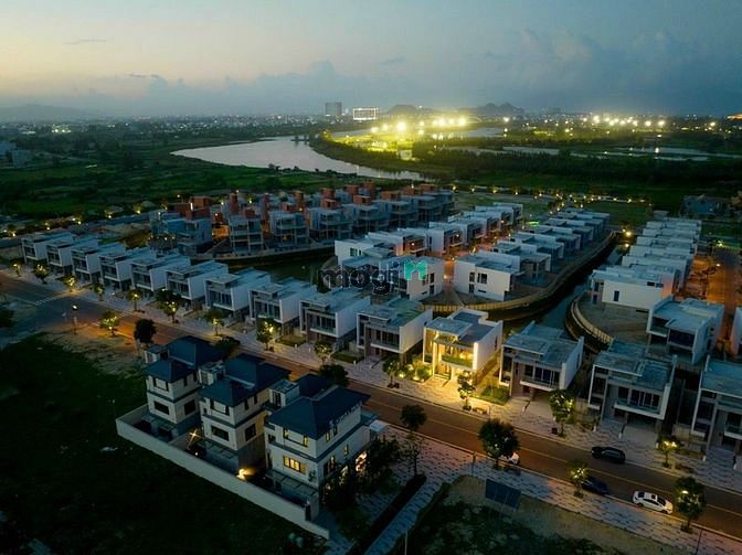 Hình ảnh QÚA SỐC ! Biệt thự biển Đà Nẵng chỉ 28Tr/m2 ( Cả đất và nhà )