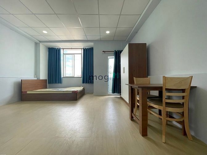 Hình ảnh Studio full nội thất - ban công- cửa sổ gió trời