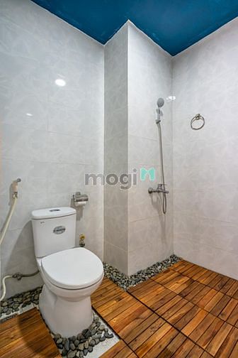 Hình ảnh CHDV Bến Nghé Quận 1 full nội thất cửa sổ lớn