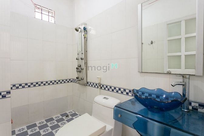 Hình ảnh CHDV Bến Nghé Quận 1 full nội thất cửa sổ lớn