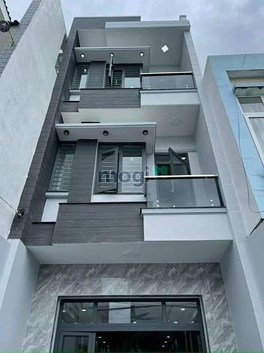 Hình ảnh Vị trí thuận lợi CMT8 Q3 49m2 giá 1 tỷ 940