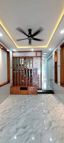 Hình ảnh Vị trí thuận lợi CMT8 Q3 49m2 giá 1 tỷ 940