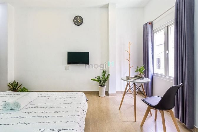 Hình ảnh CHDV Bến Nghé Quận 1 full nội thất cửa sổ lớn
