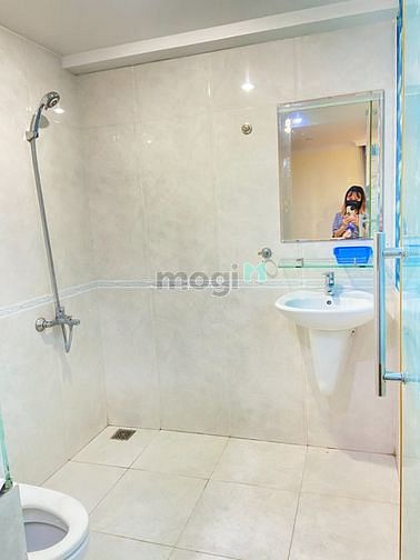 Hình ảnh Nóng đang trống 1 phòng Studio full nội thất có cửa sổ