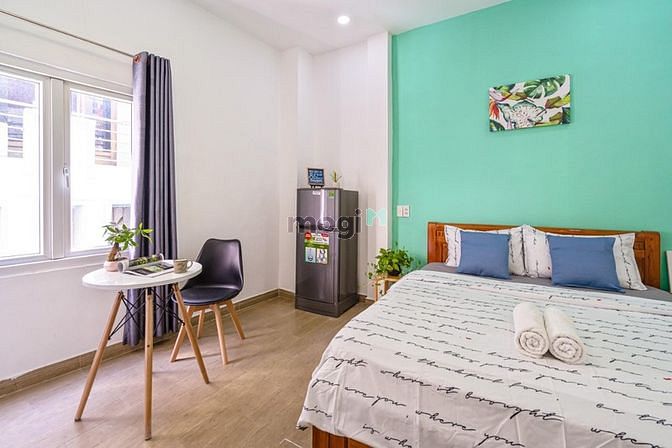 Hình ảnh CHDV Bến Nghé Quận 1 full nội thất cửa sổ lớn