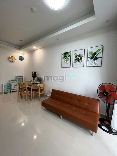 Hình ảnh Cho Thuê CC Q7 Giá Rẻ 2PN Full Nội Thất