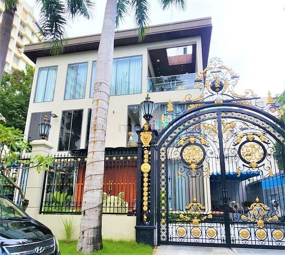 Hình ảnh Cho thuê nhiều biệt thự Phú Mỹ Hưng Quận 7, giá từ 1400$ - 6000$