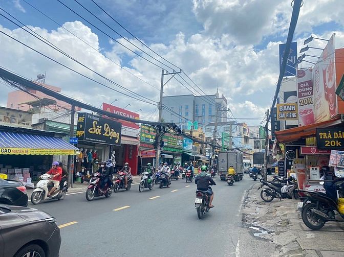 Hình ảnh Bán đất mặt tiền Lê Văn Việt Vị Trí Đẹp Phù Hợp XD Toà VP