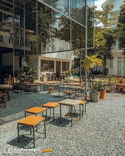 Hình ảnh Biệt thự không gian mở 1.100m2 trung tâm Bình Thạnh, KD tự do ngang 30