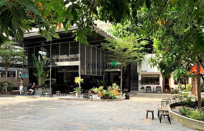Hình ảnh Biệt thự không gian mở 1.100m2 trung tâm Bình Thạnh, KD tự do ngang 30