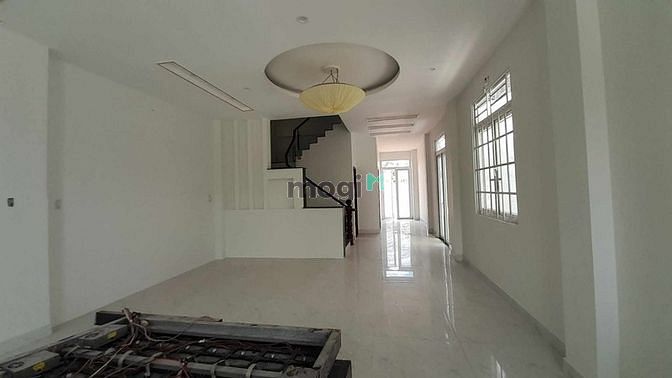 Hình ảnh Nhà Đất Biệt Thự Linh Trung 900m2 Siêu Rộng.