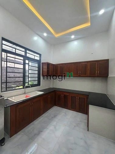 Hình ảnh Nhà bình chánh 71m2 full thổ cư đã có sổ giá chỉ 2ty hơn