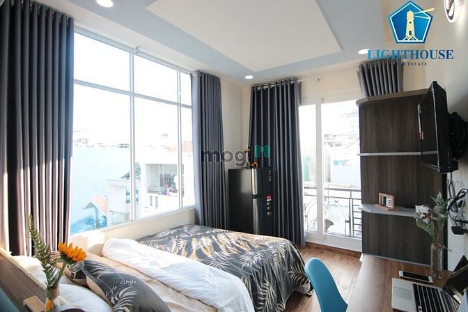 Hình ảnh Cho Thuê Studio Ngay Phan Xích Long giao Phan Đăng Lưu ban công cửa sổ
