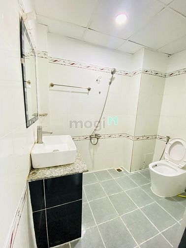 Hình ảnh BAN CÔNG PHAN ĐĂNG LƯU PHÚ NHUẬN phường 3 full nội thất cực thoáng