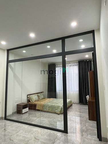 Hình ảnh CHDV full nội thất, có máy giặt riêng, sân, giếng trời, thang máy