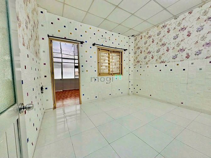 Hình ảnh Nhà mặt rạch gần chợ Thạnh Xuân quận 12